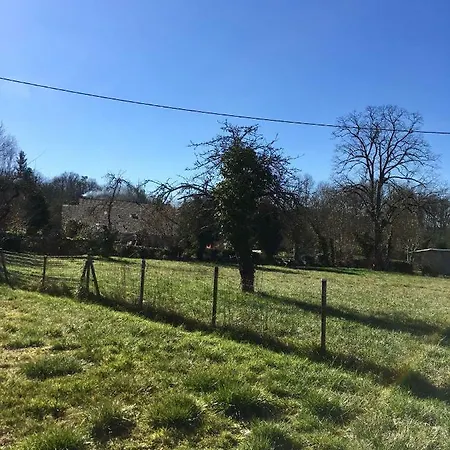 Holiday home Maison En Pierre Chabanais