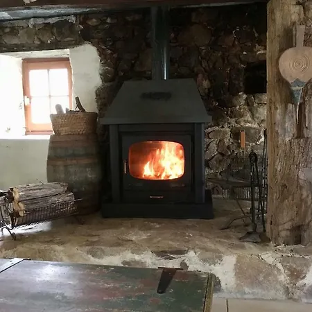 Maison En Pierre Holiday home *