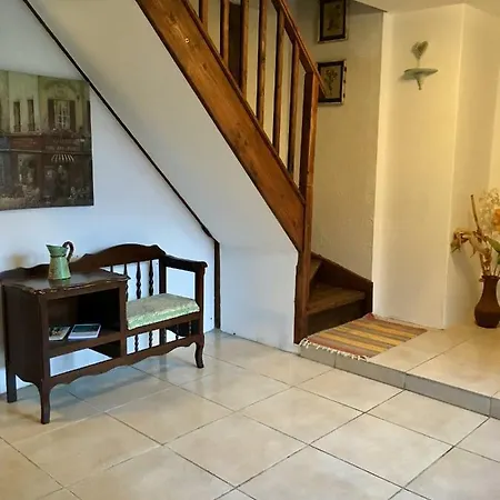 Maison En Pierre *